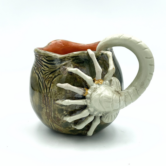 Alien facehugger mug