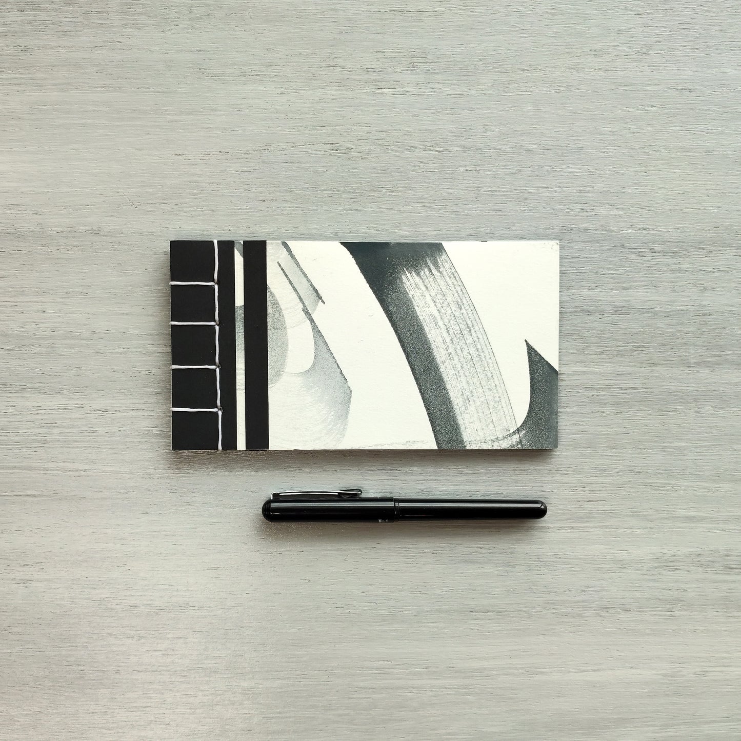 Watoji Artbook Mini - 6 | Black and White collection